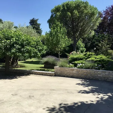 Bed & Breakfast Mas St Jean Noves