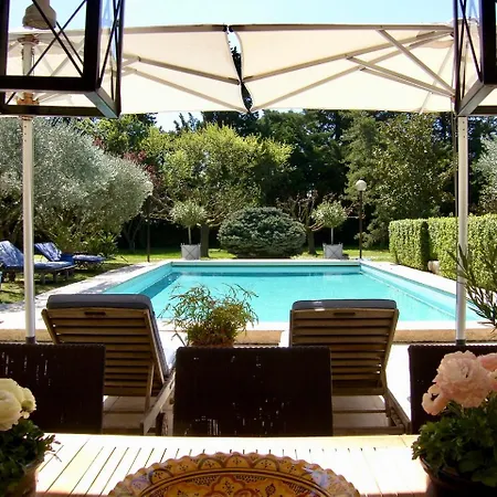 Bed & Breakfast Mas St Jean